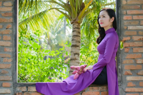 武汉桑拿洋妞，热辣体验，你敢来吗？